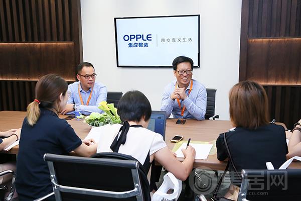 欧普照明股份有限公司中国区CEO兼欧普集成家居有限公司董事长丁龙接受媒体采访